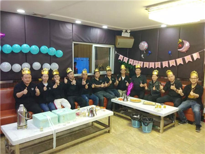 同欢乐，共成长！德技优品门窗11月员工生日会温馨来袭！