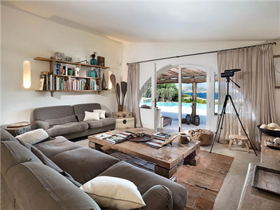 为什么我们会选择定制断桥铝门窗